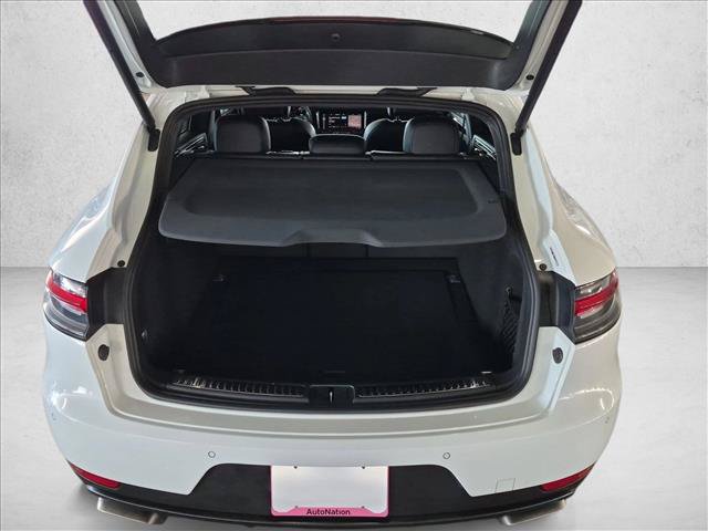 Used 2019 Porsche Macan AWD/4WD image 6
