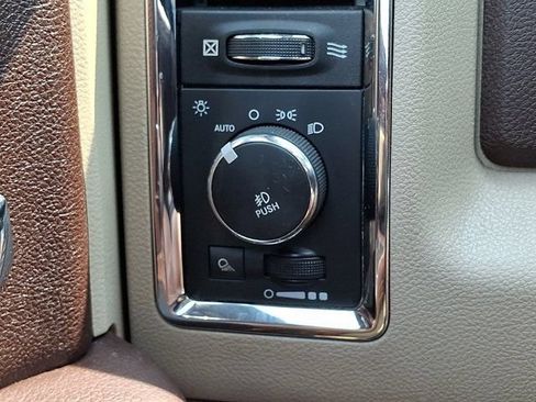 Used 2016 RAM 1500 Laramie w/ Convenience Group AWD/4WD image 30