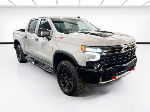 Used 2024 Chevrolet Silverado 1500 ZR2 w/ Technology Package image 3