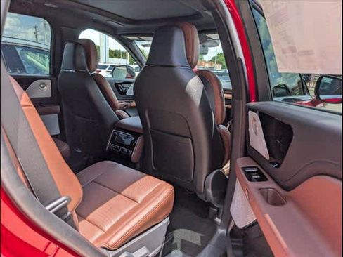 New 2025 Lincoln Aviator Reserve w/ Equipment Group 201A image 25