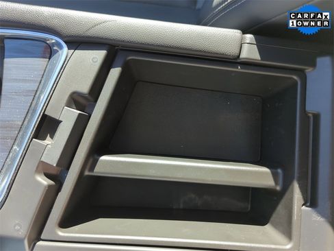 Used 2020 Buick Enclave Premium w/ Sun and Sites Package image 20