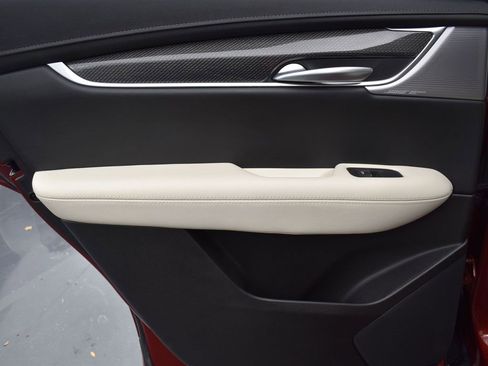 Certified 2023 Cadillac XT5 Sportv w/ Technology Package image 26