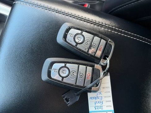 Used 2023 Ford Explorer XLT w/ Equipment Group 202A AWD/4WD image 53
