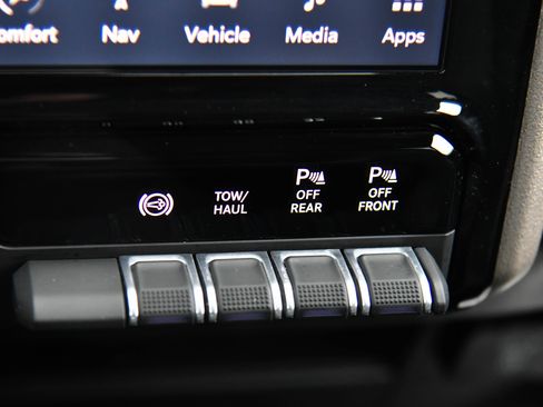 Used 2024 RAM 2500 Laramie image 32