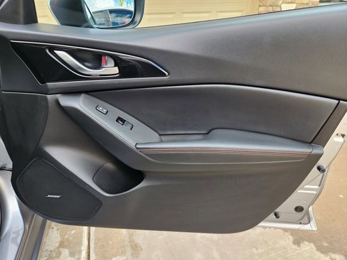 Used 2016 MAZDA MAZDA3 s Grand Touring w/ Technology Package image 24