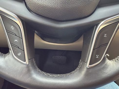 Used 2017 Cadillac XT5 Premium Luxury w/ LPO, Wheel Lock Package image 12