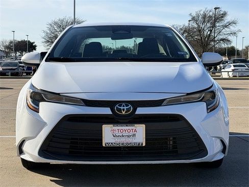 Used 2023 Toyota Corolla LE image 8