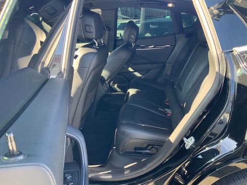 Used 2019 Maserati Levante AWD/4WD image 21