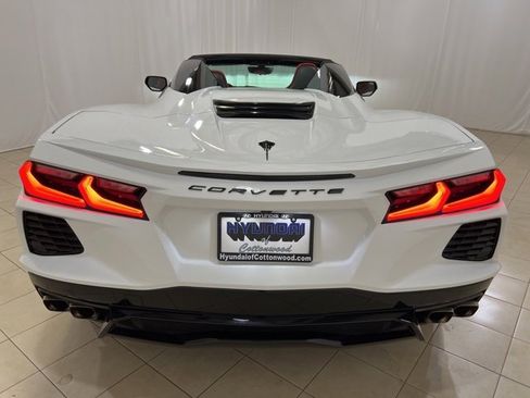 Used 2022 Chevrolet Corvette Stingray Convertible w/ 1LT image 4