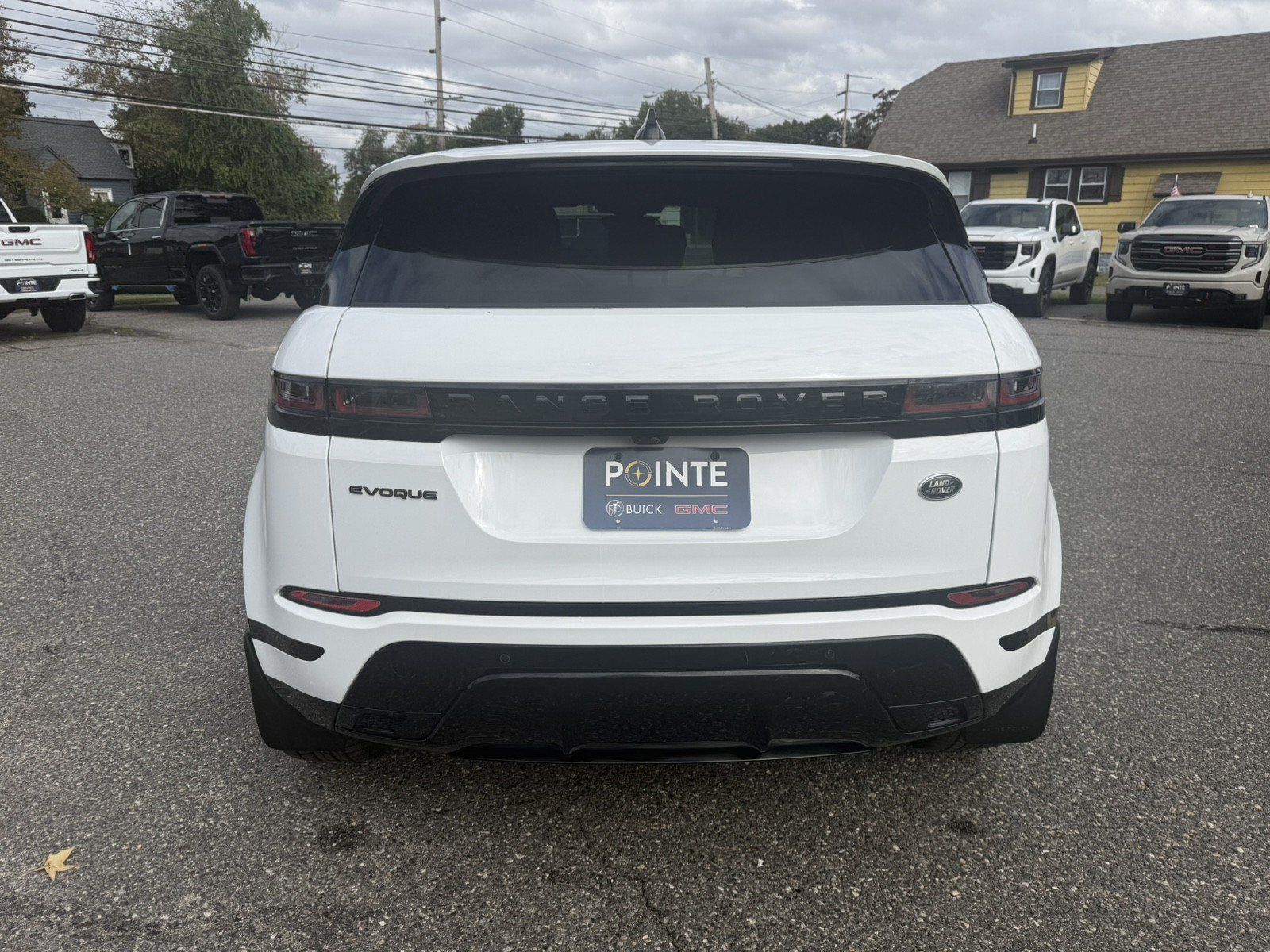 Used 2023 Land Rover Range Rover Evoque R-Dynamic SE AWD/4WD image 4