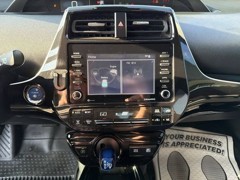 Used 2022 Toyota Prius AWD image 26