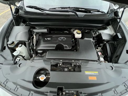 Used 2017 INFINITI QX60 FWD w/ Deluxe Technology Package image 35