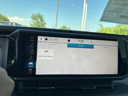 New 2025 Jeep Gladiator Sport image 27