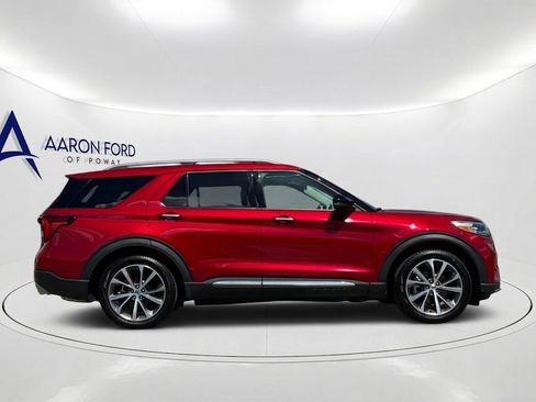 Used 2025 Ford Explorer Platinum w/ Ultimate Package RWD image 7