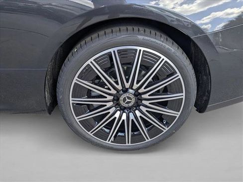 New 2026 Mercedes-Benz CLE 300 4MATIC Coupe image 9