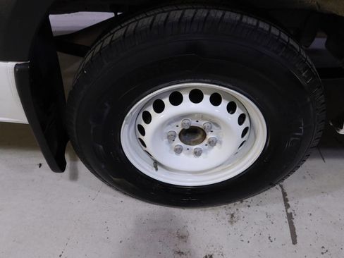 Used 2020 Mercedes-Benz Sprinter 2500 w/ Driver Convenience Package image 34