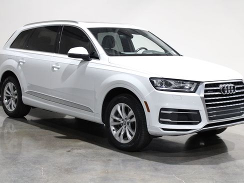 Used 2019 Audi Q7 2.0T Premium w/ Convenience Package image 2