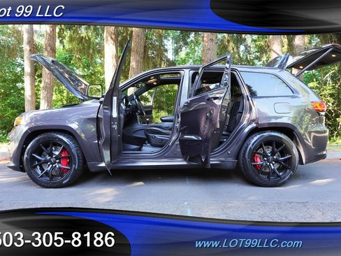 Used 2015 Jeep Grand Cherokee SRT w/ Luxury Group II AWD/4WD image 27