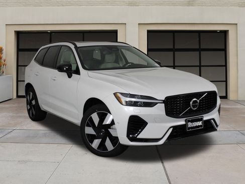 New 2025 Volvo XC60 T8 Plus w/ Protection Package Premier image 19