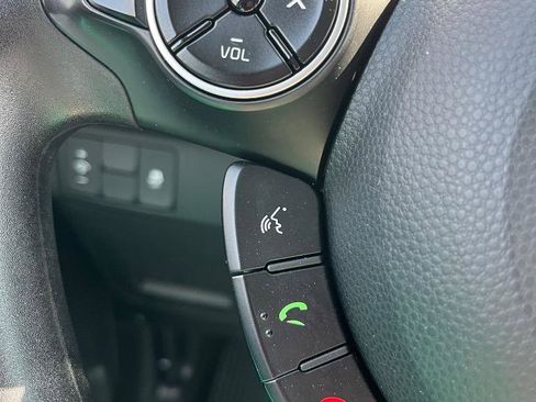 Used 2018 Kia Soul + image 36