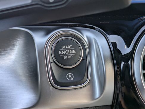 New 2026 Mercedes-Benz GLB 250 4MATIC image 31