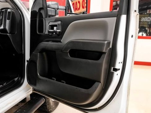 Used 2019 Chevrolet Silverado 2500 W/T AWD/4WD image 41