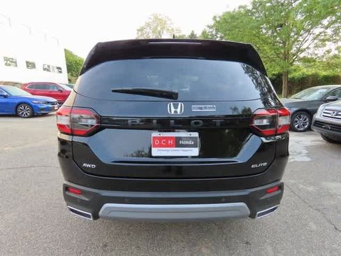 New 2025 Honda Pilot Elite image 5