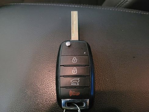 Used 2020 Kia Sorento LX w/ LX I4 Convenience Package FWD image 32