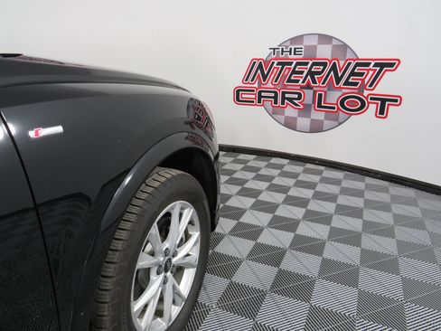 Used 2021 Audi Q3 2.0T Premium Plus w/ Premium Plus Package image 32