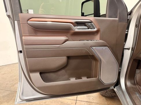 Used 2024 GMC Sierra 2500 Denali w/ Denali Reserve Package image 15