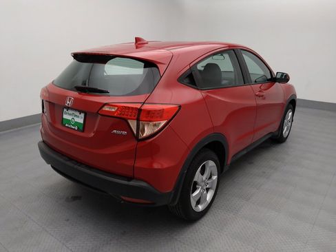 Used 2016 Honda HR-V LX image 9
