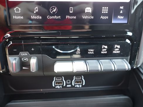 New 2026 RAM 2500 Big Horn AWD/4WD image 15