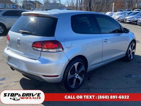 Used 2010 Volkswagen Golf 2-Door image 5