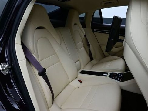 Certified 2023 Porsche Panamera 4 Platinum Edition AWD/4WD image 18
