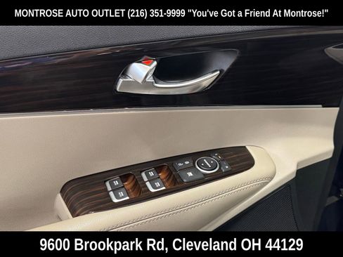 Used 2020 Kia Sorento S AWD/4WD image 11