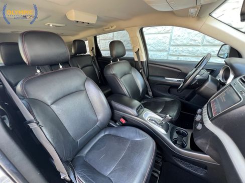 Used 2019 Dodge Journey GT AWD/4WD image 39