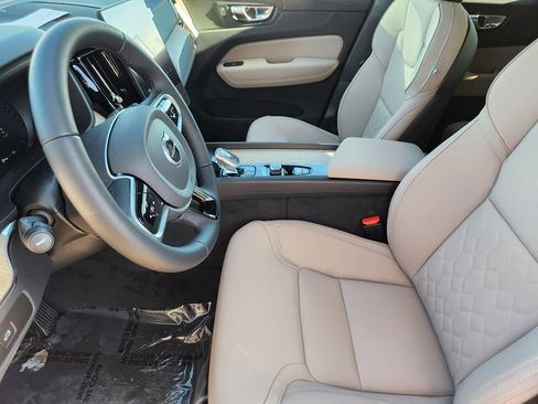 New 2026 Volvo XC60 B5 Core w/ Climate Package image 3