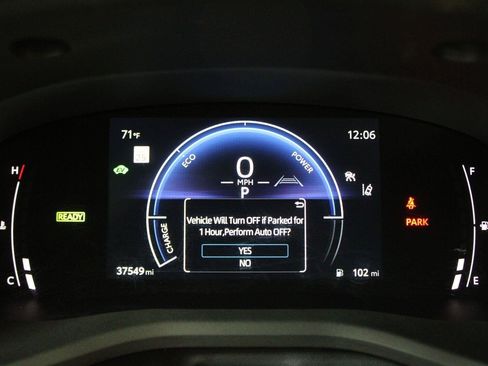 Used 2025 Toyota Camry LE AWD/4WD image 19