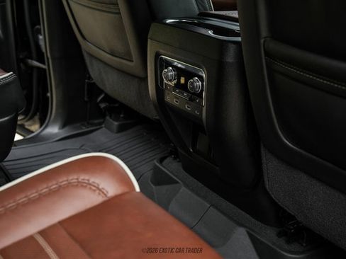 Used 2024 GMC Yukon Denali Ultimate w/ LPO, Floor Liner Package AWD/4WD image 34