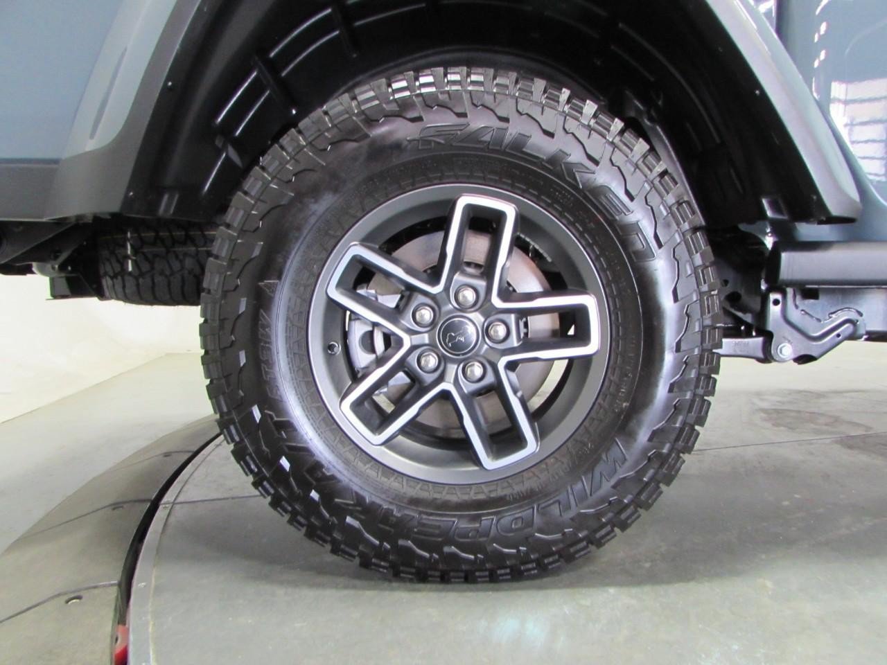 New 2026 Jeep Gladiator Mojave AWD/4WD image 9