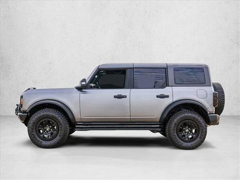 Used 2023 Ford Bronco Wildtrak image 8