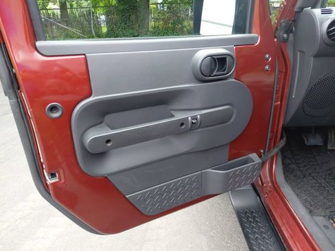 Used 2009 Jeep Wrangler X AWD/4WD image 12