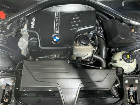 Used 2015 BMW 328i xDrive Sedan AWD/4WD image 9