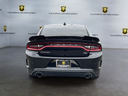 Used 2022 Dodge Charger R/T w/ Plus Group RWD image 6