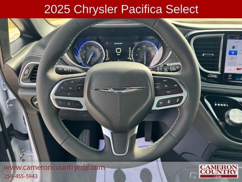 New 2025 Chrysler Pacifica Select image 12