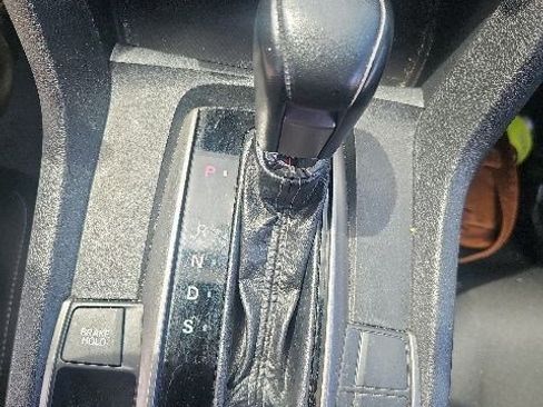 Used 2017 Honda Civic Sport image 11