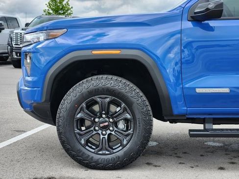 New 2025 GMC Canyon Elevation w/ Convenience Package image 5