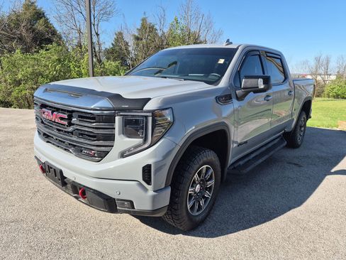 Used 2024 GMC Sierra 1500 AT4 w/ Technology Package image 3