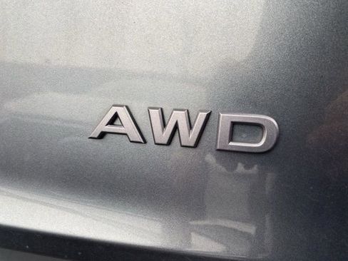 Used 2025 Nissan Rogue SV image 12