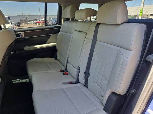 Used 2025 Hyundai Santa Fe SEL FWD image 17